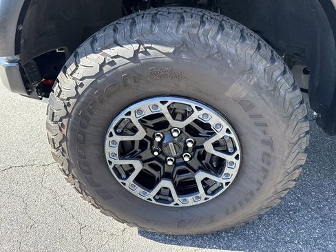 Used 2025 Ford F150 Raptor w/ Equipment Group 803A Raptor R AWD/4WD image 11