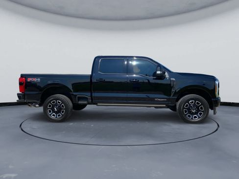 Used 2026 Ford F250 Platinum w/ FX4 Off-Road Package AWD/4WD image 10