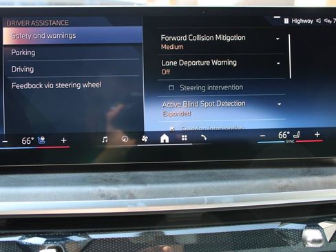Used 2026 BMW X5 xDrive40i AWD/4WD image 39