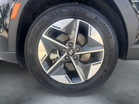 Used 2025 Hyundai Tucson SEL AWD/4WD image 14