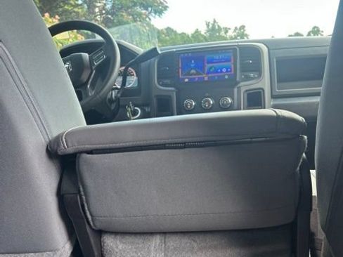 Used 2018 RAM 3500 Tradesman w/ Chrome Appearance Group AWD/4WD image 27