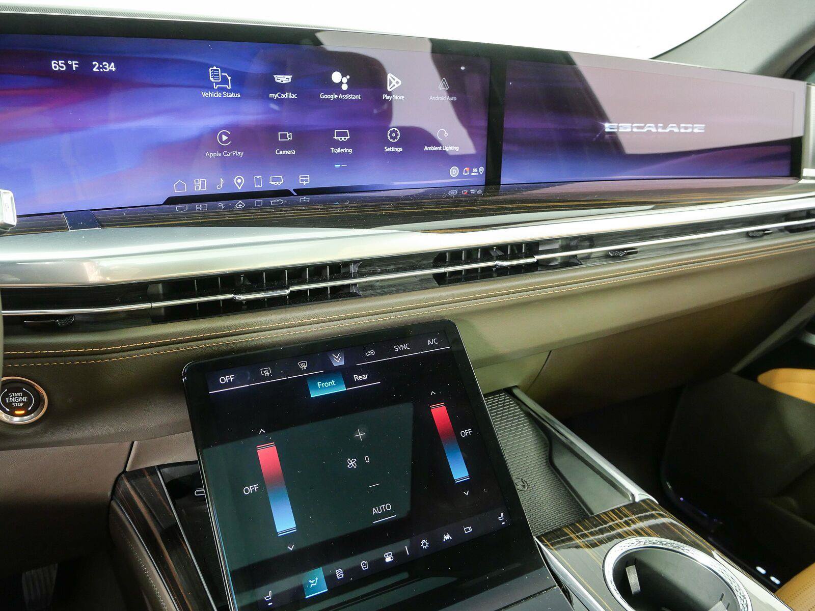 Used 2025 Cadillac Escalade Premium Luxury w/ LPO, Radiant Package RWD image 13