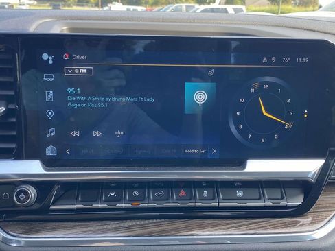 Used 2024 Chevrolet Silverado 1500 LT image 25