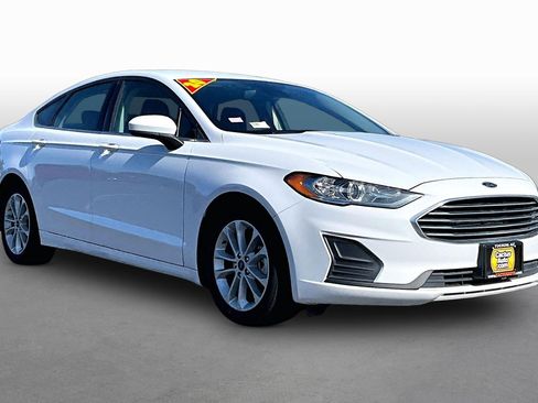 Used 2020 Ford Fusion SE FWD image 10
