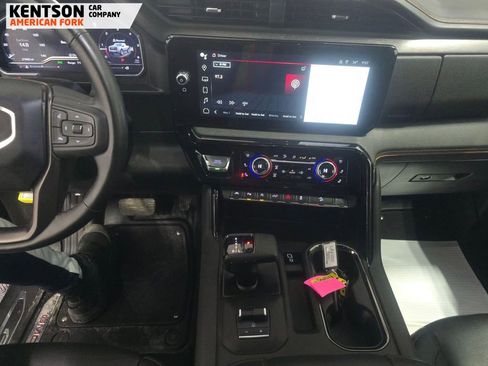 Used 2024 GMC Sierra 1500 AT4 w/ AT4 Premium Package image 4
