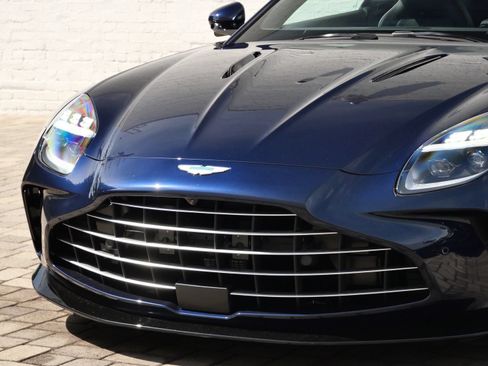 Used 2026 Aston Martin V8 Vantage S RWD image 16
