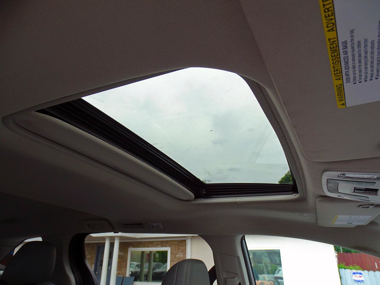Used 2024 Toyota Sienna XLE FWD image 30