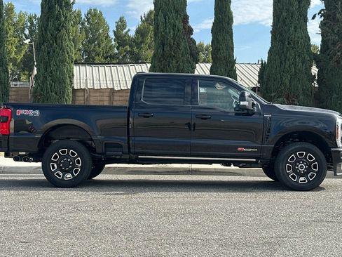 New 2026 Ford F250 Platinum AWD/4WD image 3