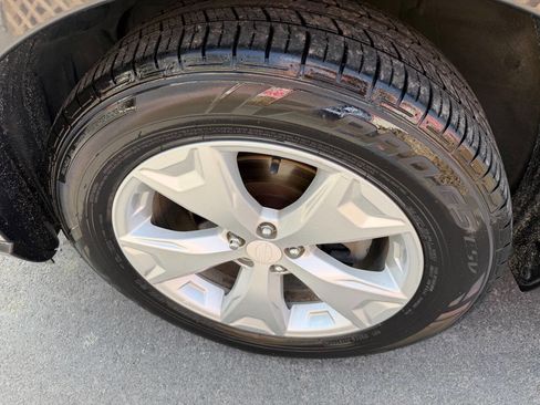 Used 2015 Subaru Forester 2.5i Premium image 16