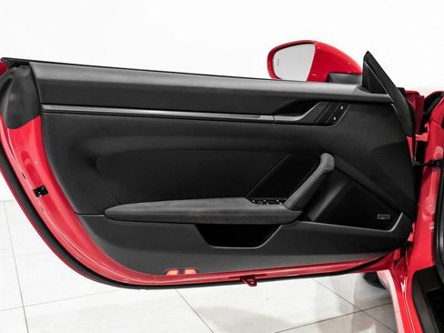 Used 2024 Porsche 911 Carrera GTS w/ Premium Package image 30