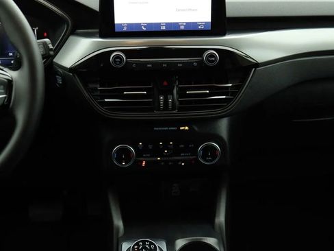 Used 2025 Ford Escape Active w/ Cold Weather Package AWD/4WD image 38