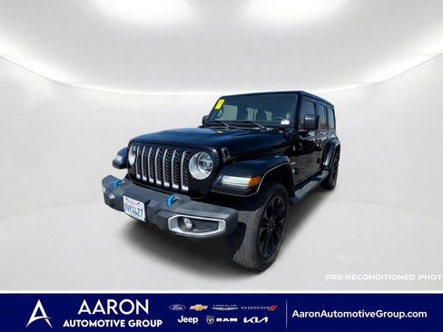 Used 2022 Jeep Wrangler Unlimited Sahara AWD/4WD image 1