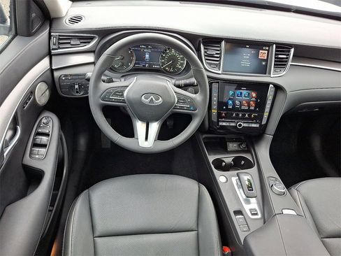 Used 2023 INFINITI QX50 Luxe image 12