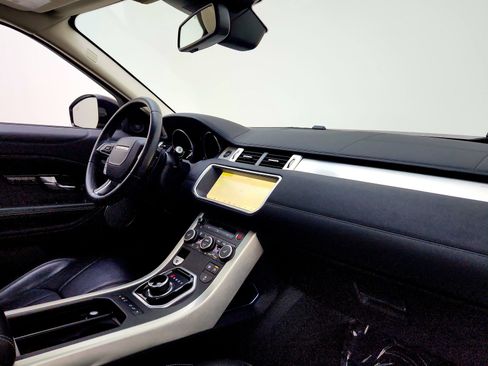 Used 2017 Land Rover Range Rover Evoque HSE image 19