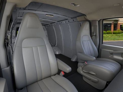 New 2026 Chevrolet Express 2500 image 16