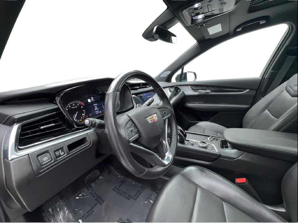 Used 2025 Cadillac XT6 Premium Luxury AWD/4WD image 23