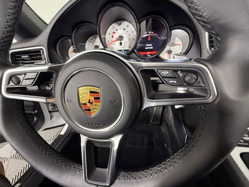 Certified 2019 Porsche 911 Carrera S image 39