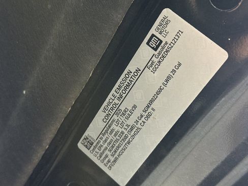 Used 2025 Chevrolet Silverado 1500 LT image 34