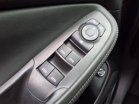 Used 2024 Buick Encore GX Preferred AWD/4WD image 19