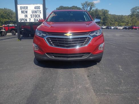 Used 2020 Chevrolet Equinox LT FWD image 2
