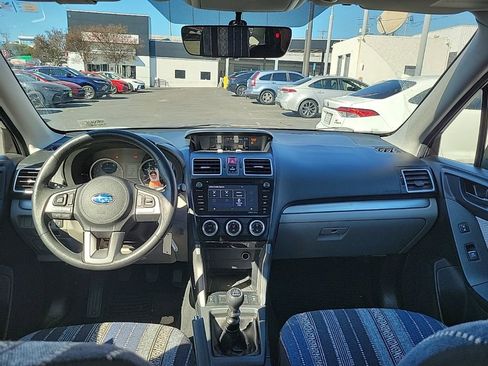 Used 2018 Subaru Forester 2.5i Premium image 13