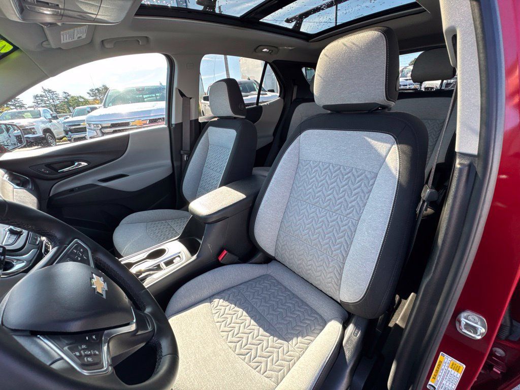 Used 2023 Chevrolet Equinox LT AWD/4WD image 20