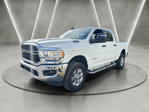 Used 2024 RAM 2500 Big Horn AWD/4WD image 3