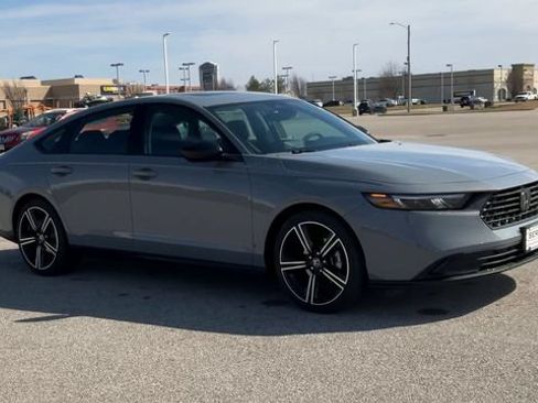 New 2026 Honda Accord SE image 2
