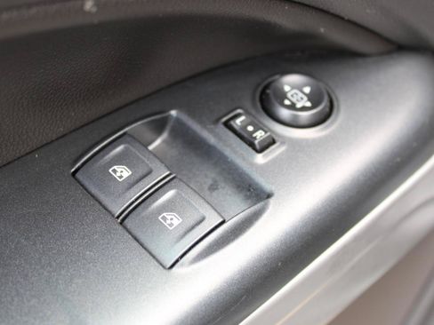 Used 2022 Chevrolet Colorado LT w/ Fleet Safety Package RWD image 15