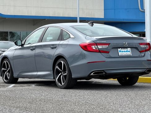 Used 2022 Honda Accord Sport image 3