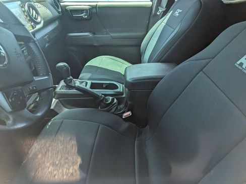 Used 2023 Toyota Tacoma TRD Sport image 10