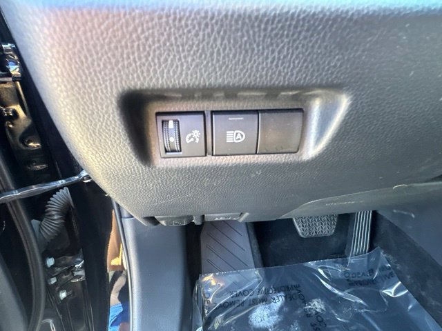 Used 2025 Toyota RAV4 LE AWD/4WD image 18