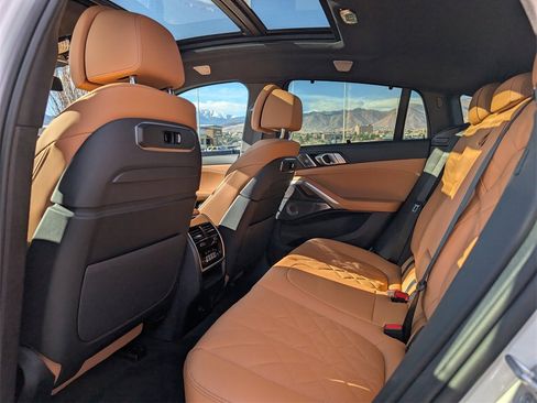 New 2026 BMW X6 M60i image 16