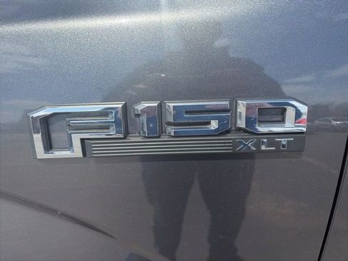 Used 2018 Ford F150 XLT w/ Equipment Group 302A Luxury AWD/4WD image 9