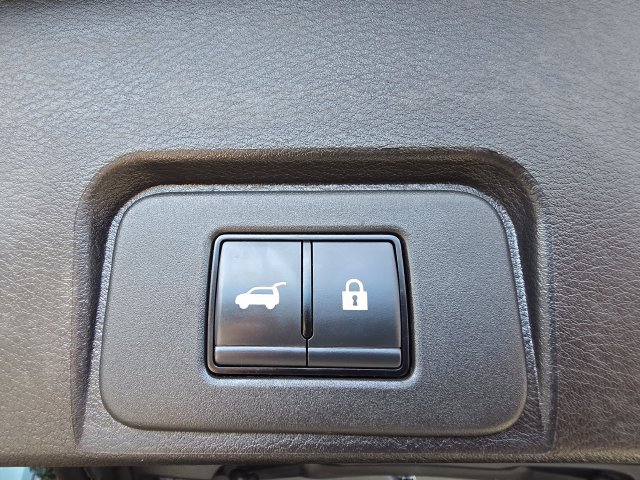 Used 2026 Nissan Rogue SV FWD image 21