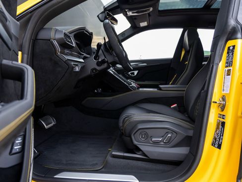 Used 2024 Lamborghini Urus Performante image 26