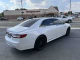 Used 2017 Lincoln Continental Select w/ Climate Package image 5