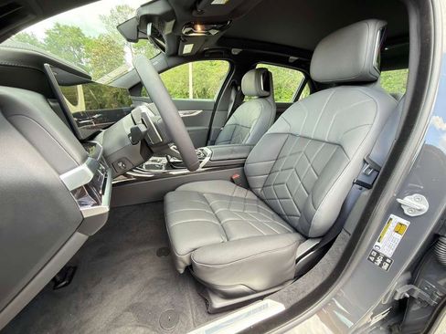 New 2026 BMW 760i xDrive AWD/4WD image 12