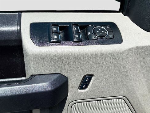 Used 2018 Ford F150 XL w/ Equipment Group 101A Mid image 18