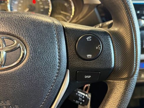 Used 2016 Toyota Corolla LE FWD image 25
