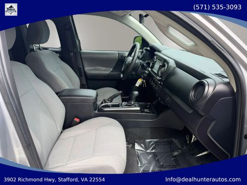 Used 2018 Toyota Tacoma SR AWD/4WD image 13