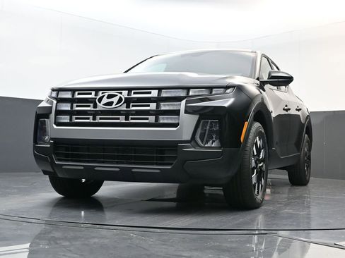 Certified 2025 Hyundai Santa Cruz SE image 27