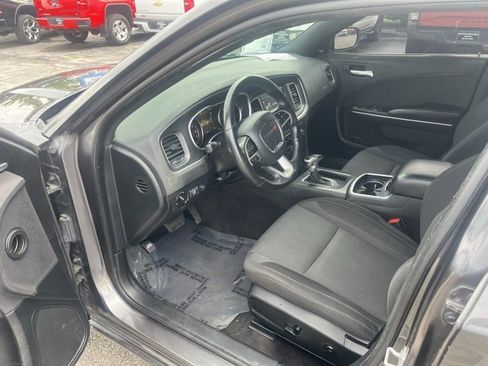 Used 2018 Dodge Charger GT image 15