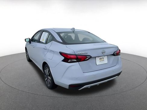 Used 2025 Nissan Versa SV image 11