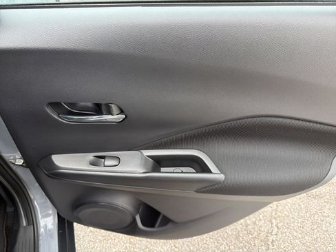 Used 2023 Nissan Kicks SV FWD image 17