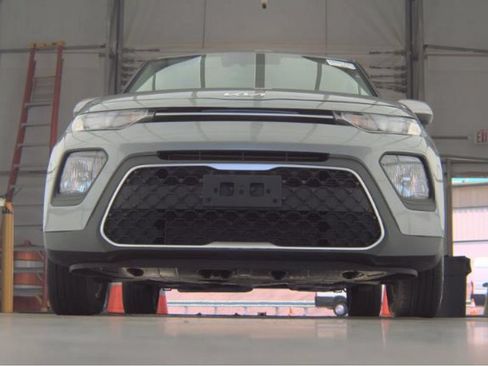 Used 2022 Kia Soul S FWD image 4