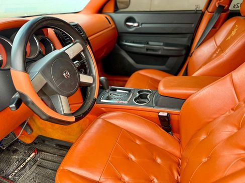 Used 2010 Dodge Charger SXT image 10