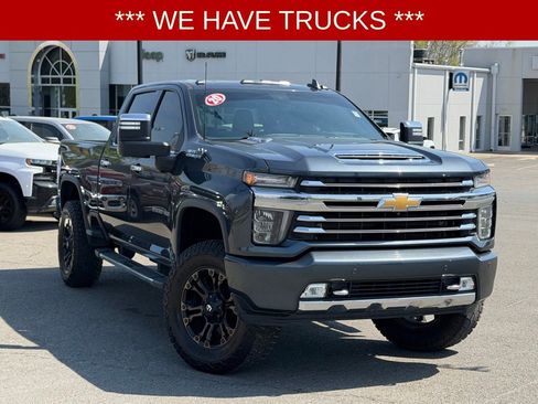 Used 2020 Chevrolet Silverado 2500 High Country w/ Technology Package AWD/4WD image 1