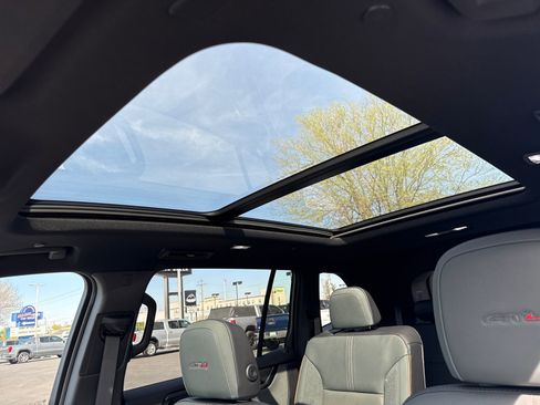 New 2026 GMC Acadia AT4 w/ Super Cruise Package AWD/4WD image 9