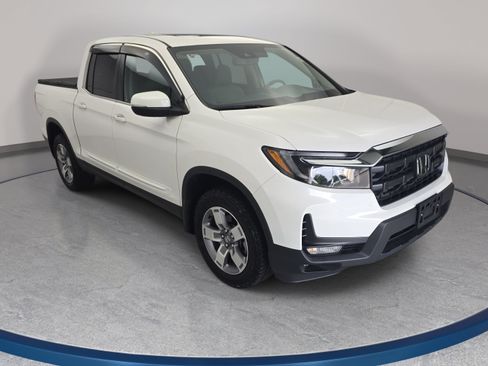 Used 2025 Honda Ridgeline RTL image 3